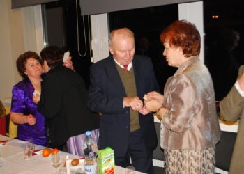 Emeryci podzielili się opłatkiem