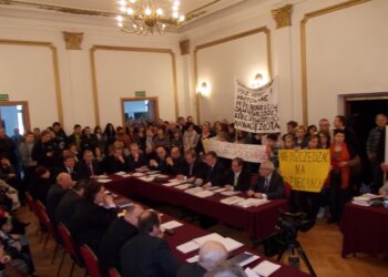 Przedszkola i szkoły w Tarnobrzegu zostają bez zmian!