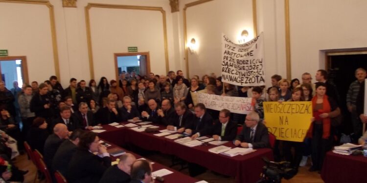 Przedszkola i szkoły w Tarnobrzegu zostają bez zmian!