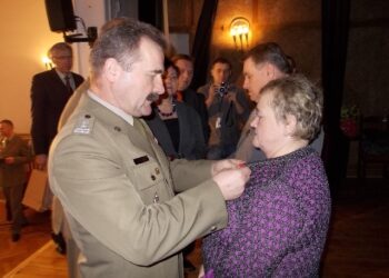 Rodzicom żołnierzy wręczono medale