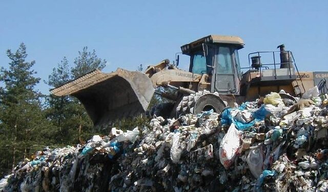Mielecki Zakład Usług Komunalnych w Mielcu zarabia na śmieciach.