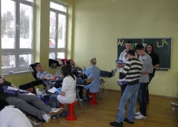 Opatowska młodzież oddała krew.