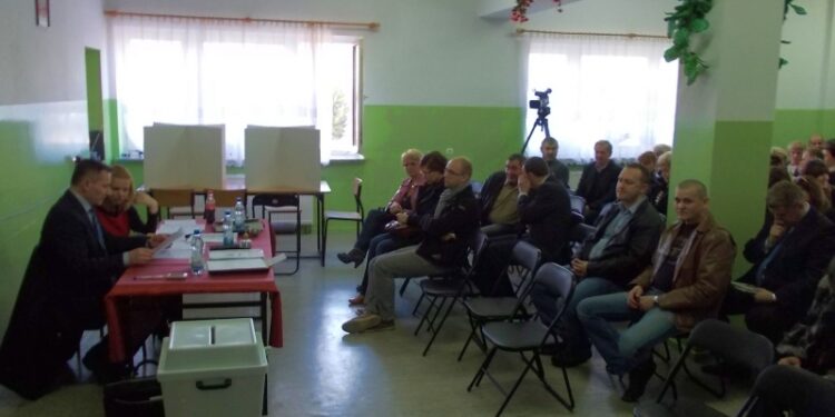 Przerwane wybory na osiedlu Dzików