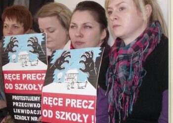 Radni gminy Wadowice Górne na ostatniej sesji zagłosowali przeciw likwidacji czterech szkół podstawowych.