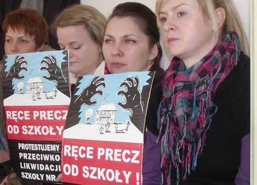 Radni gminy Wadowice Górne na ostatniej sesji zagłosowali przeciw likwidacji czterech szkół podstawowych.