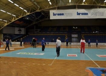 Zawody modeli szybowców halowych