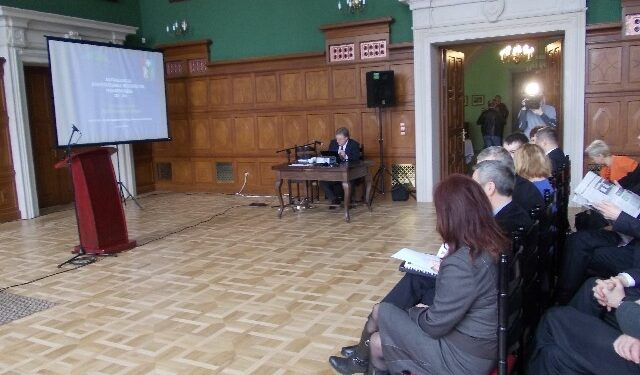 Trwają prace nad aktualizacja Strategii Rozwoju Województwa Podkarpackiego na  lata 2007 –  2010. Konsultacje społeczne w Tarnobrzegu.