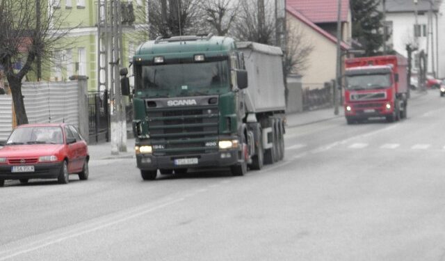 Czy dojdzie do blokady drogi wojewódzkiej biegnącej przez Klimontów?