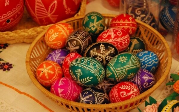 Pisanki – symbol Świąt Wielkanocnych.