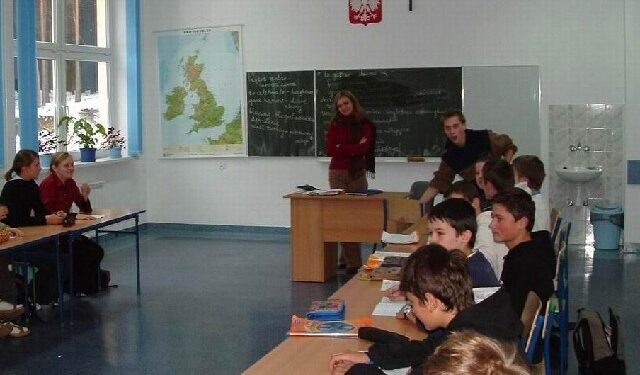 Ponad 200 tys zł. dopłacił mielecki magistrat do ubiegłorocznych pensji nauczycieli.