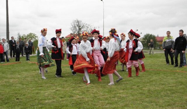 'Druga Rodzinna Majówka na Zatybrzu' odbyła się w Sandomierzu przy parafii Matki Bożej Królowej Polski.