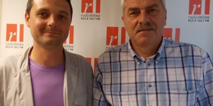 Wacław Salamucha  prezes Klubu Sportowego Siarka Tarnobrzeg oraz Michał Szymczak trener tarnobrzeskich piłkarzy „Siarki”.