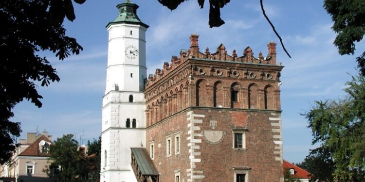 "Sandomierz – miasto między Wschodem a Zachodem"