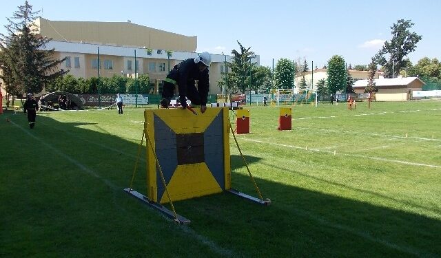 Strażacy ochotnicy z Tarnobrzega rywalizowali w zawodach sportowo pożarniczych