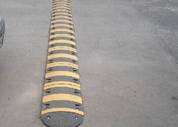 Na ulicy Krakowskiej w Kolbuszowej progi zwalniające potrzebne od zaraz – alarmuje radny miejski Jan Sitko.