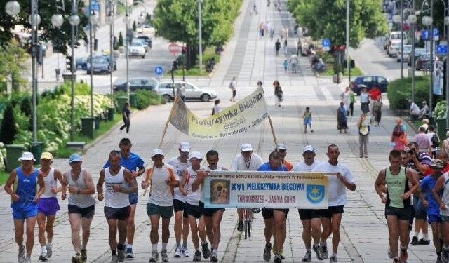 Szesnasta Pielgrzymka Biegowa z Tarnobrzega dotarła na Jasną Górę.