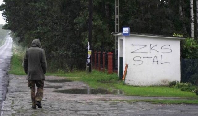 Kolbuszowianie mają dość szpecących bazgrołów na przystankach autobusowych