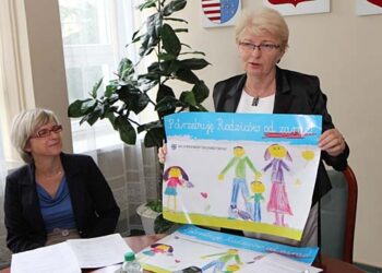 Rozpoczyna się VII edycja kampanii 'Potrzebuję rodziców od zaraz'.