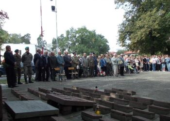 Uczcili pamięć obrońcy Tarnobrzega