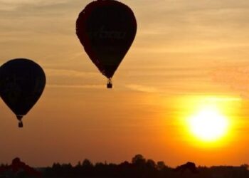 Dziś balonowa iluminacja