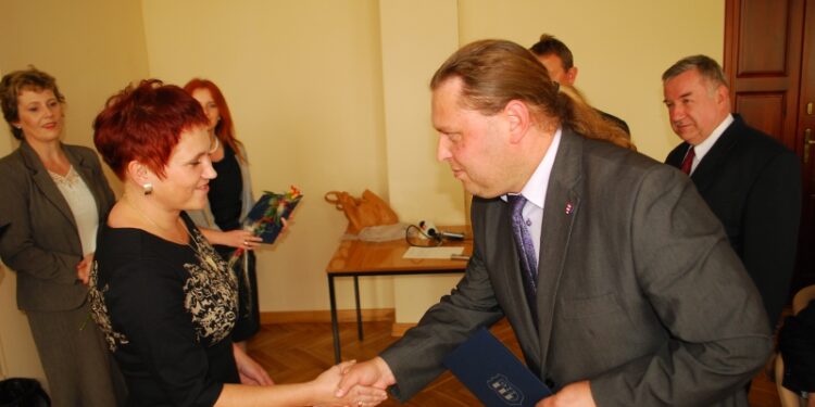 Nauczycielskie święto w starostwie powiatowym w Tarnobrzegu