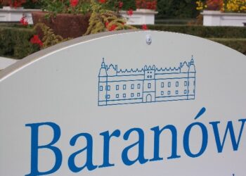 Zamek w Baranowie na razie zostaje w rękach ARP