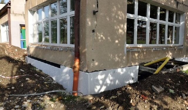 Trwa rozbudowa i termomodernizacja przedszkola Nr 8 na Osiedlu 'Wschód w Staszowie.