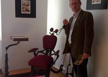 Mielec: Wystawa zabytkowych urządzeń stomatologicznych.