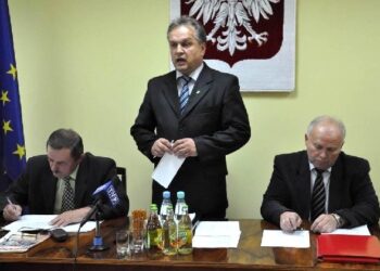Spór na szczycie raniżowskiej władzy
