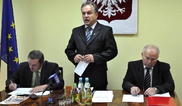 Spór na szczycie raniżowskiej władzy