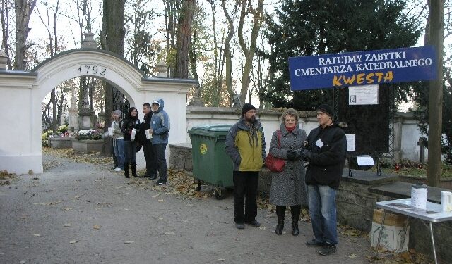 Sandomierz: Odnowiono zabytkowe nagrobki
