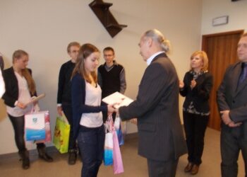 Świadomy, młody obywatel 2012