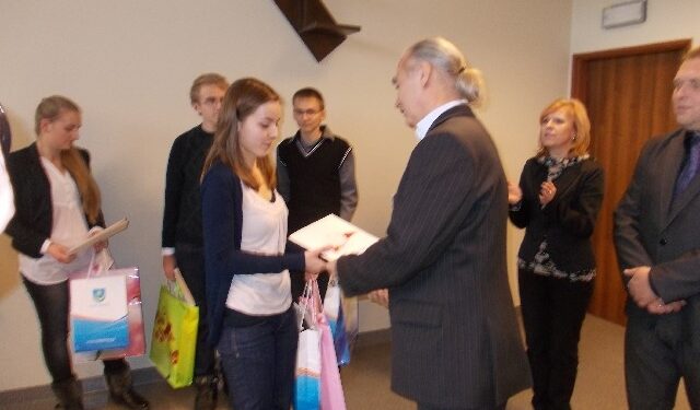 Świadomy, młody obywatel 2012