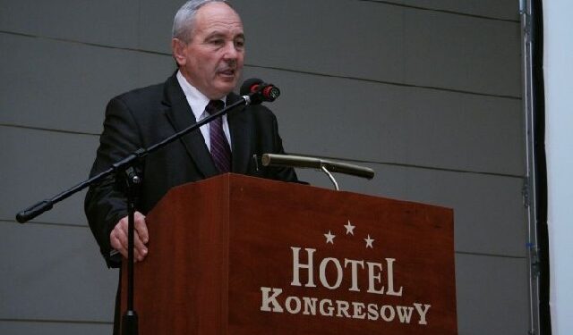 W Sandomierzu i Ostrowcu Świętokrzyskim odbyły się kolejne spotkania w ramach prezentacji założeń do strategii rozwoju województwa świętokrzyskiego do roku 2020.