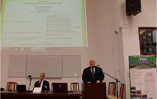 Stalowa Wola: Wspólnie zarabiać na śmieciach.