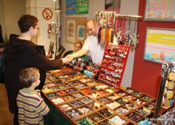 TOPAZ czyli V Giełda Minerałów, Skamieniałości i Wyrobów Jubilerskich  w Mielcu