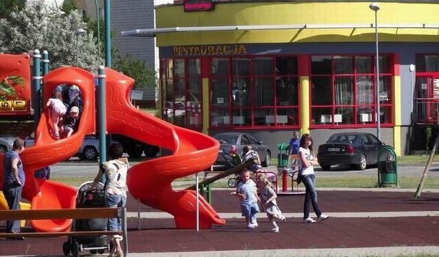 'Zielony mur otoczy pływalnię krytą na mieleckim osiedlu Smoczka