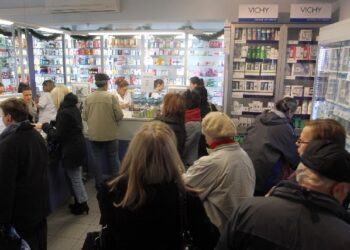 Mielec: Kolejki do aptek.