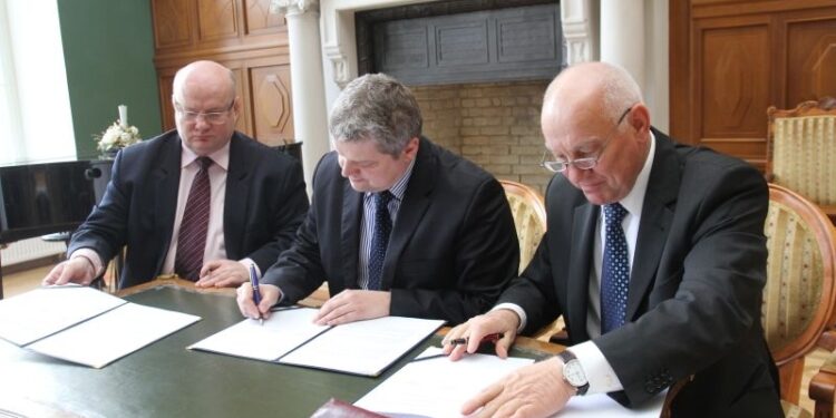 Trójporozumienie sąsiadujących miast