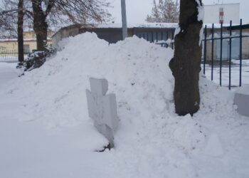 Tarnobrzeg. Brak szacunku dla poległych żołnierzy.