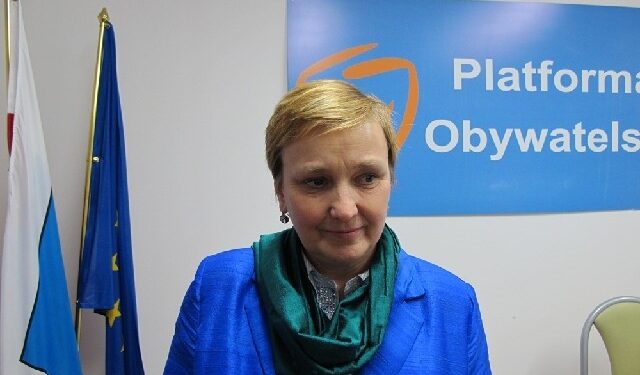 Z samorządowcami i członkami Platformy Obywatelskiej spotkała się w Sandomierzu europoseł Róża Thun.