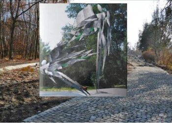 Stalowa Wola. Namiot w parku.