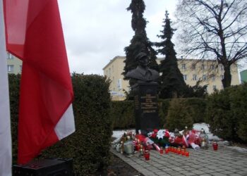 Tarnobrzeg. Dwie uroczystości  w Narodowy Dzień Pamięci Żołnierzy Wyklętych.