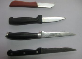 Staszowscy policjanci zatrzymali 40-latka podejrzewanego o napad z użyciem noża.