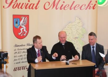 Mielec: Samorząd powiatowy dotuje ratowanie zabytków