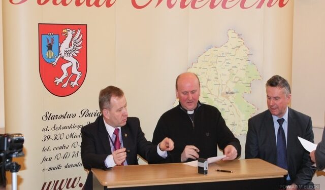 Mielec: Samorząd powiatowy dotuje ratowanie zabytków