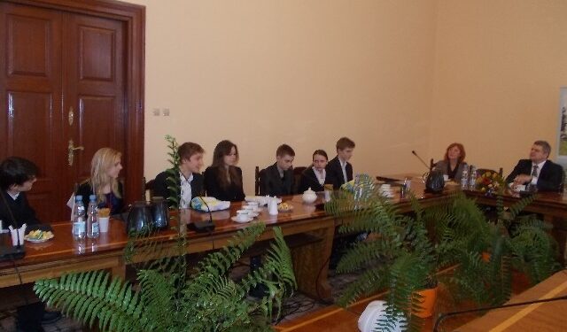 Tarnobrzeg. Młodzi i najzdolniejsi otrzymali stypendia.