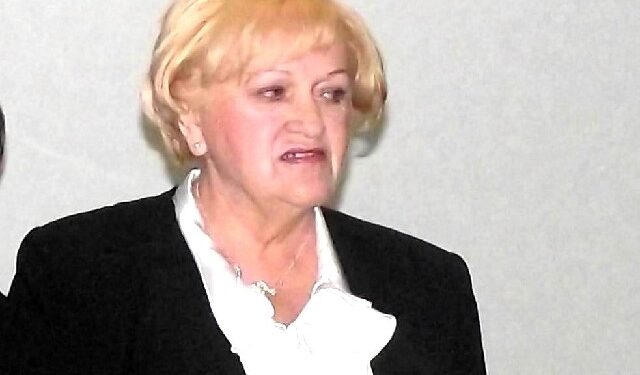 Mielec: Z placu obok siedziby Samorządowego Centrum Kultury zniknął pomnik.