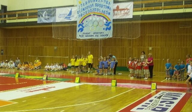 Tarnobrzeg. Olimpiada Sportowa Przedszkolaków.