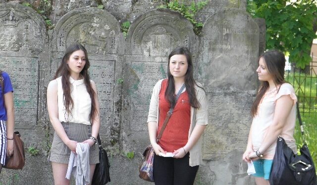 Wycieczkę śladami sandomierskich Żydów opracowali uczniowie II Liceum Ogólnokształcącego im. Tadeusza Kościuszki.